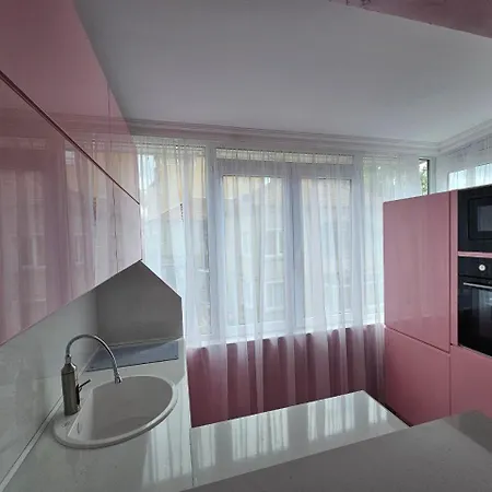 елинор Appartement *